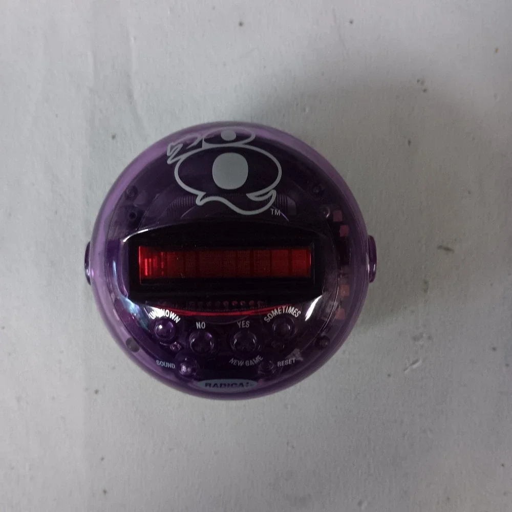 Radica 20Q Electronic Handheld Game Purple 2003 Working Portable Toy Tested